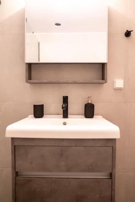 شقة Olvia A Breath Away From Old Town Center ريثيمنو المظهر الخارجي الصورة